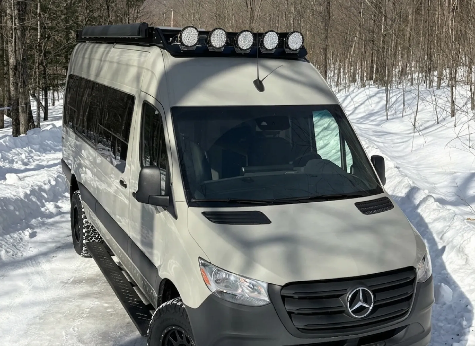 racks-echelles-pour-camper-van