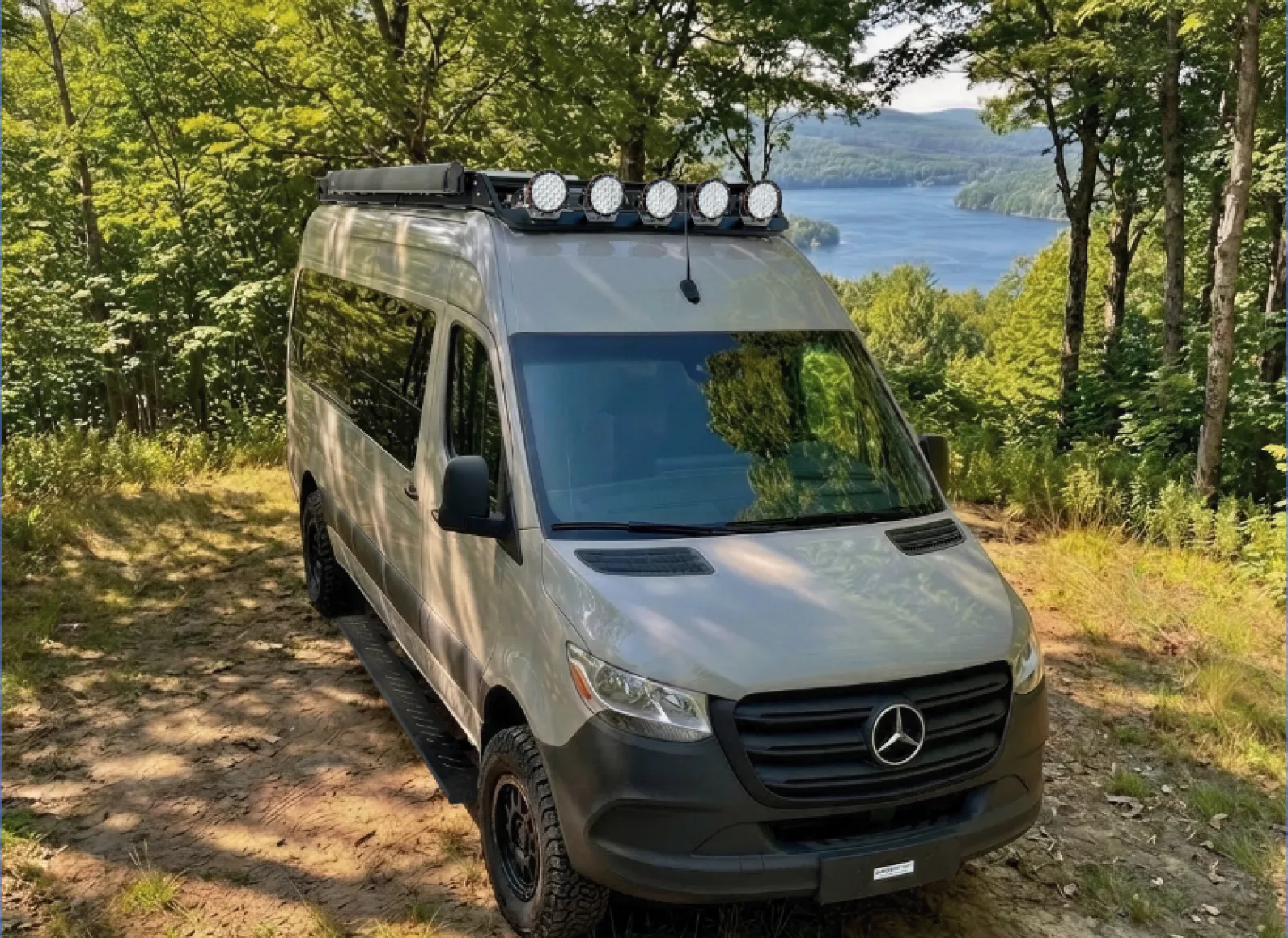 racks-echelles-pour-camper-van