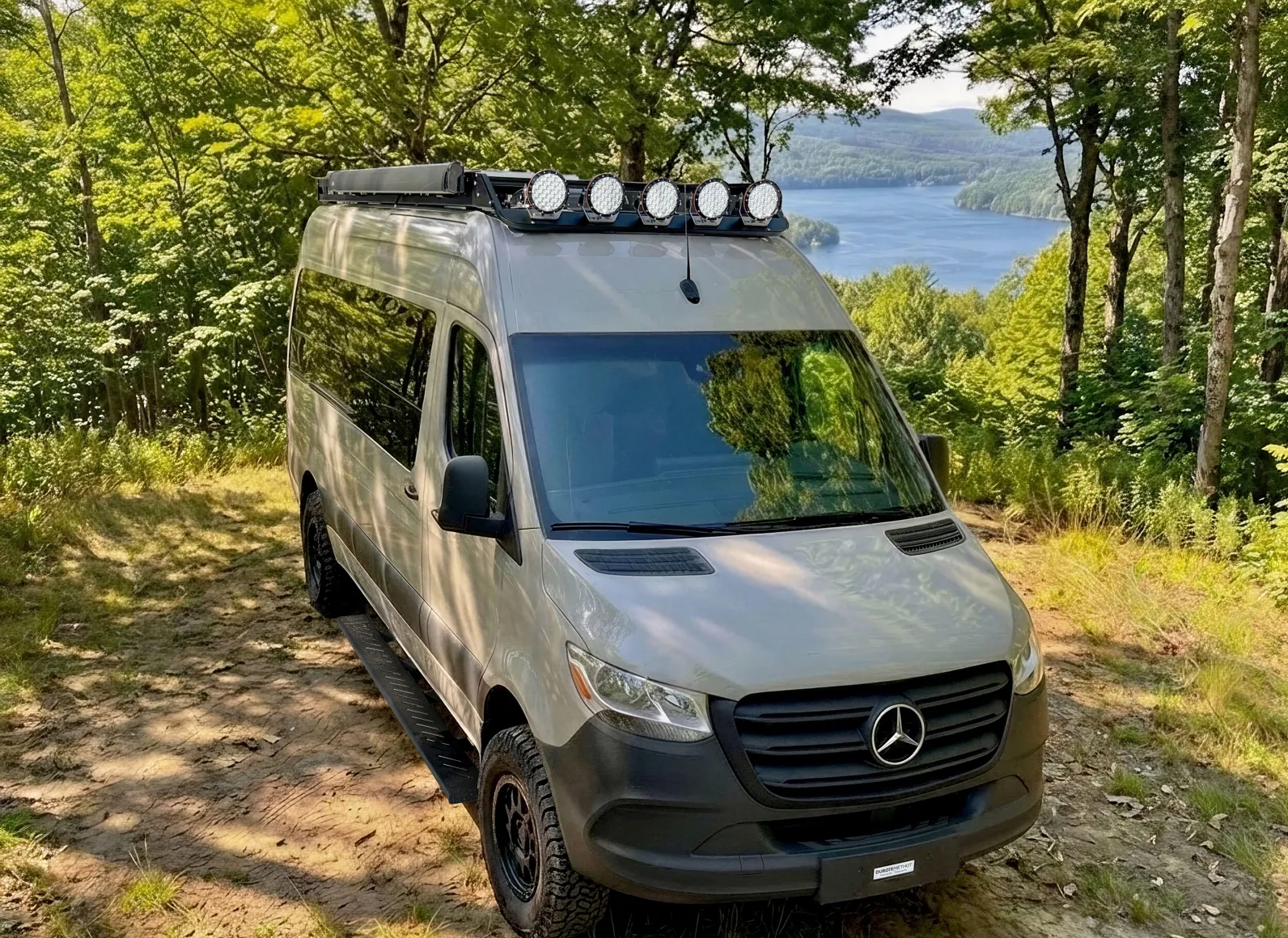 racks-echelles-pour-camper-van